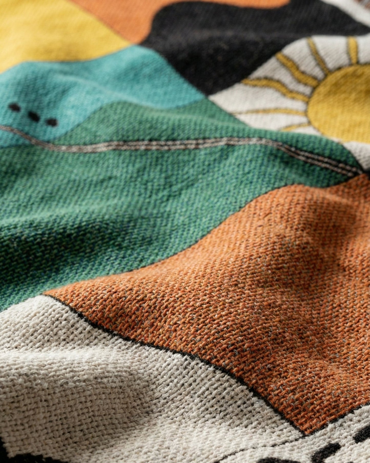 Le Petit Vendredi Woven Throw